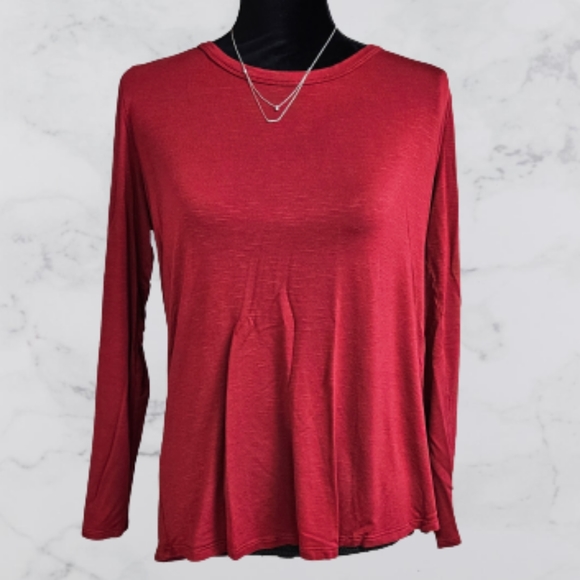 Maurices Tops - Maurices women's large long sleeve red tee